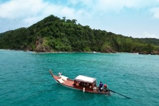 Exclusive Long Tail Boat